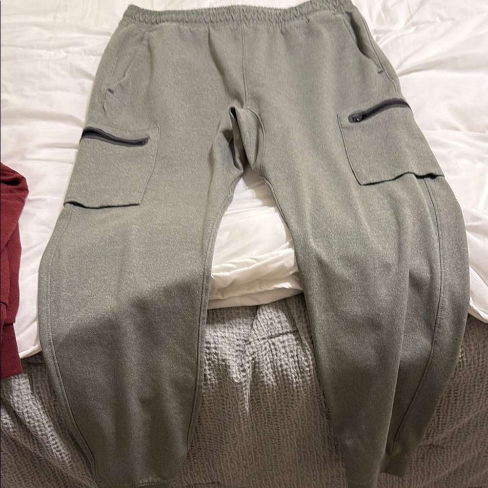 Men's Green Cargo Pants